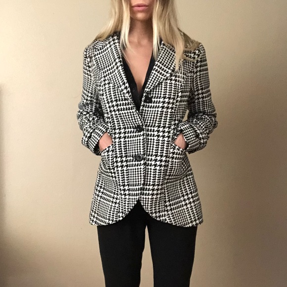 Candie's Jackets & Blazers - CLEARANCE🎉{Candies} houndstooth pea coat